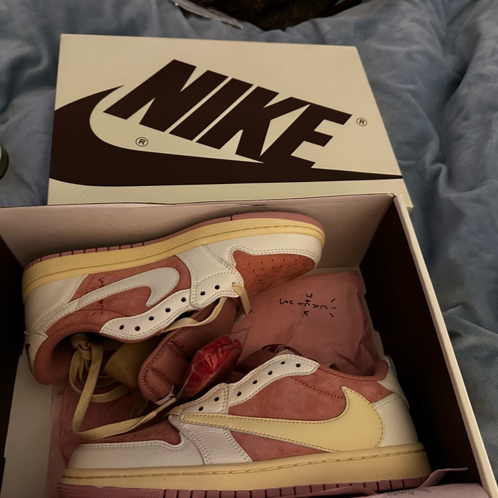 Nike Travis Scott X Air Jordan pink and cream